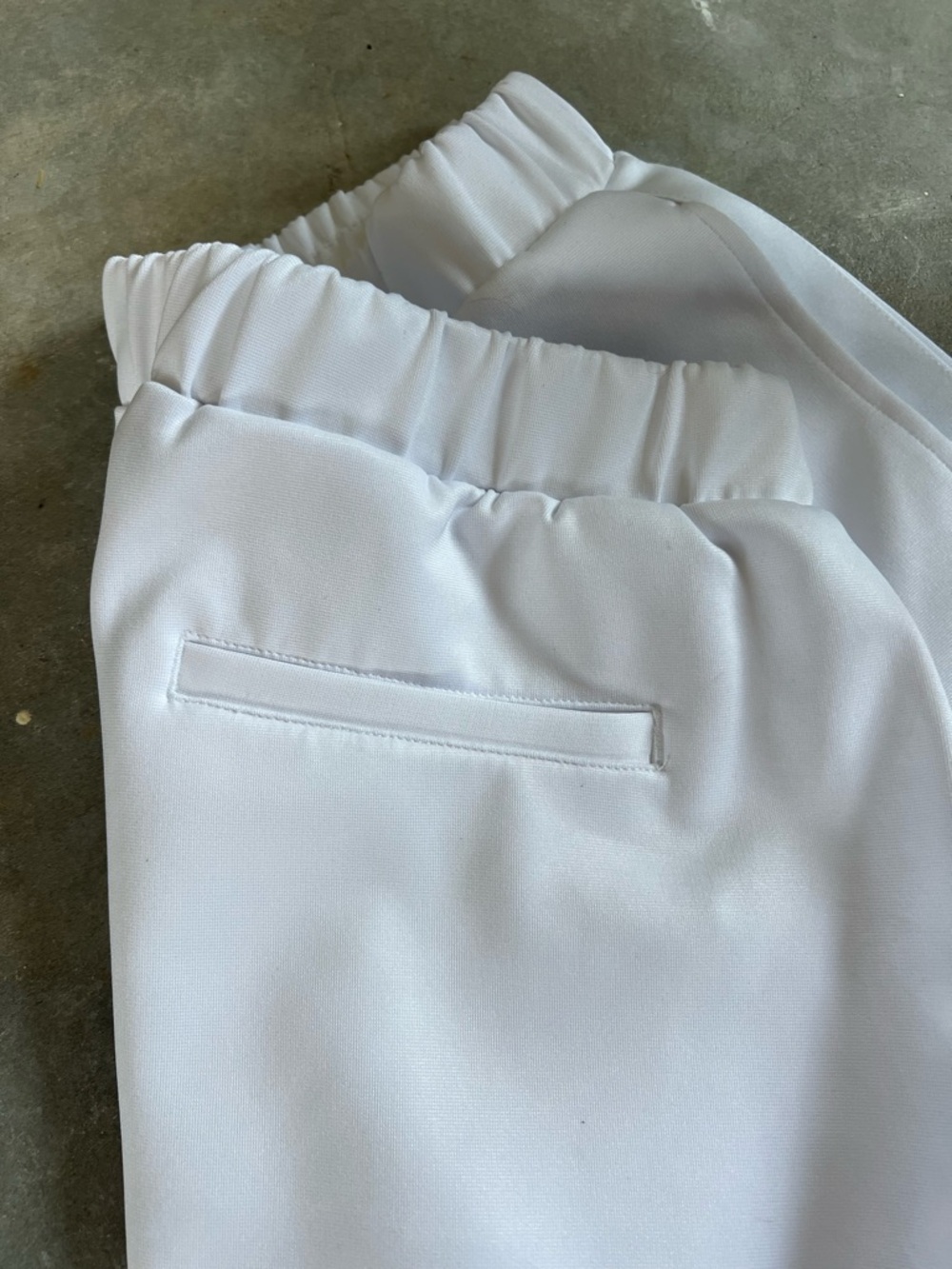Fabletics Women’s White Straight-Leg Sweatpants - Picture 5 of 5
